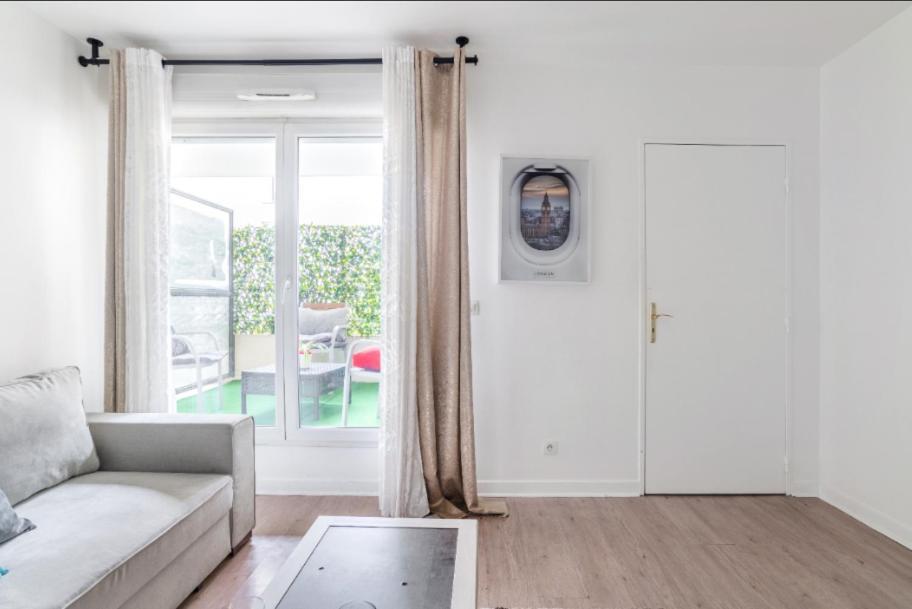 Appartement Spacieux Avec Terrasse Pres De Paris Et Du Stade De France Saint-Denis  Luaran gambar